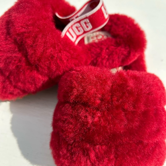 UGG Toddler Fluff Yeah Furry Fuzzy Sandals Ribbon Red $55 Size 9 - Picture 3 of 7